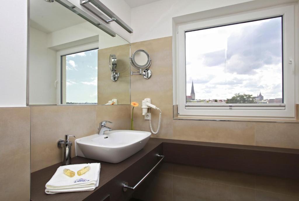 Hotel Warnow Rostock Habitación foto